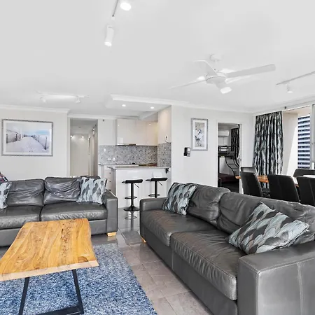 Ultiqa Beach Haven On Broadbeach-2