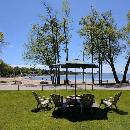 Balm Beach Resort And Motel-2