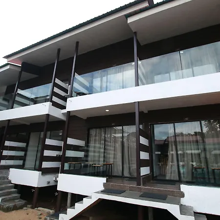 The Barat Tioman Beach Resort-3