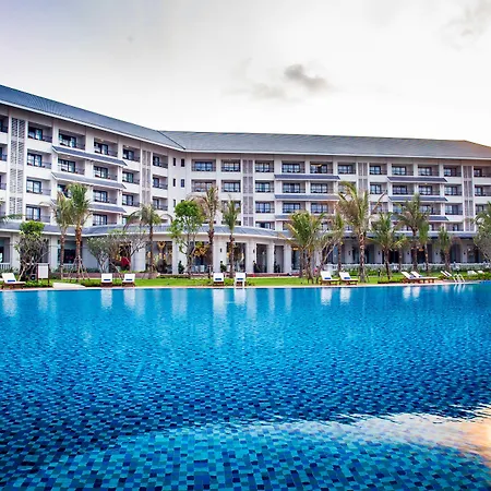 Vinpearl Cua Hoi, Affiliated By Melia-3