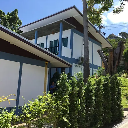 Benjamin'S Hut-3