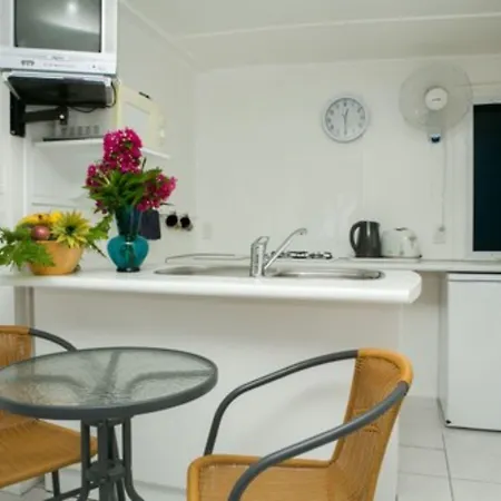 Sunhaven Beach Bungalows (Adults Only)-2