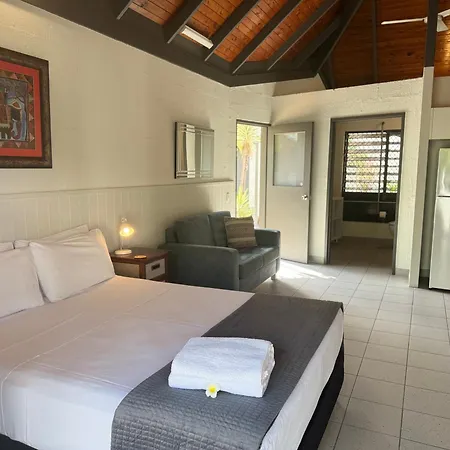 Island Leisure Resort-3
