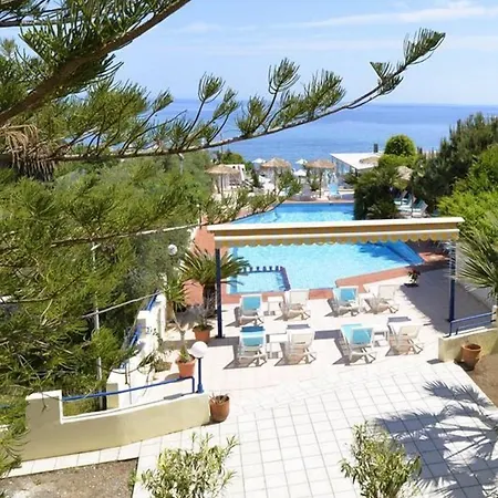 Akasha Beach Hotel & Spa-2