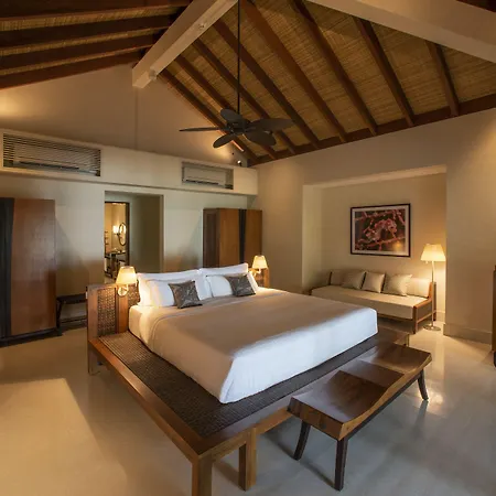 The Residence Maldives At Dhigurah-3