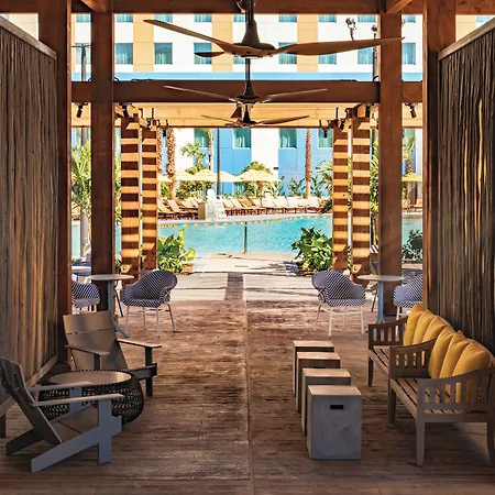 Universal'S Endless Summer Resort - Dockside Inn And Suites-2