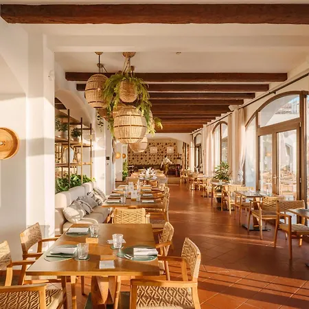 Mangia'S Santa Teresa Sardinia, Curio Collection By Hilton-3