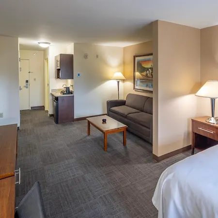 Akwesasne Mohawk Casino Resort And Players Inn Hotel-2