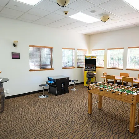Icicle Village Resort-2