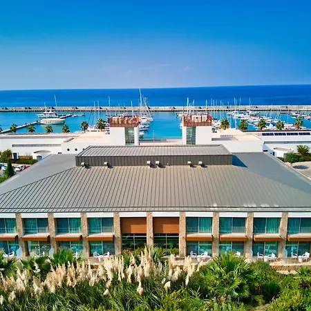 Karpaz Gate Marina Hotel-3