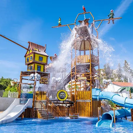 Utopia Resort & Residence-2
