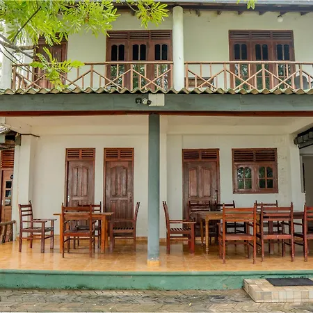 Flamingo Lake Resort Tissamaharama-3