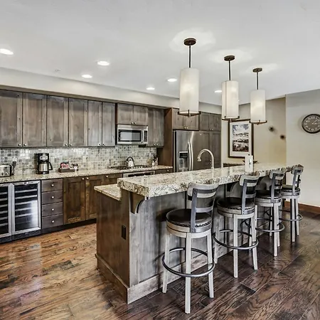 One Ski Hill Place, A Rockresort, By Vail Resorts-3