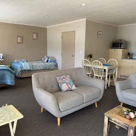 Te Mahia Bay Resort-2