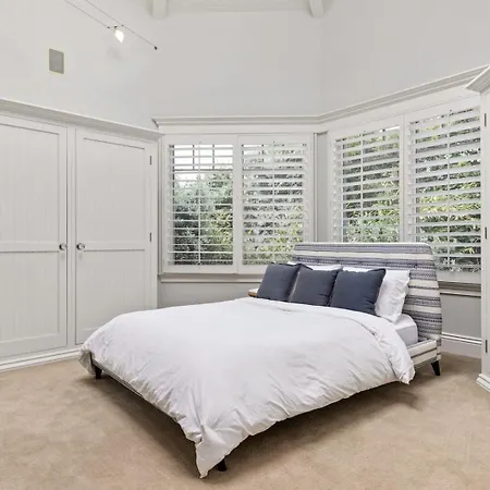 Malibu Dunes By Fieldtrip Expansive Hamptons-Style Estate W Private Beach Backyard-3