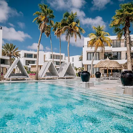 Van Der Valk Plaza Resort Bonaire-3