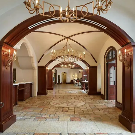 Lodge At Vail, A Rockresort By Vail Resorts-3
