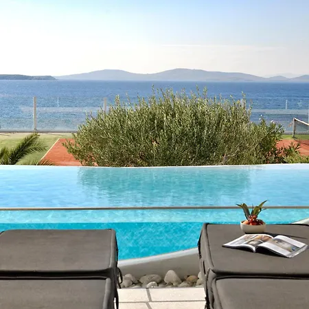 Saint John Hotel Villas & Spa-3