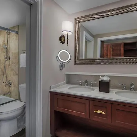 Disney'S Yacht Club Resort-2