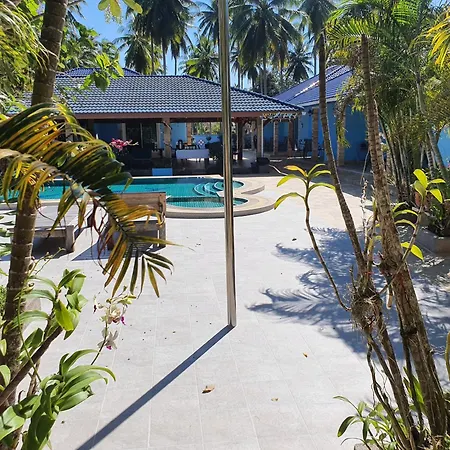 Blue Beach Bungalow-2