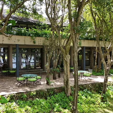 The Deer Park Hotel-2