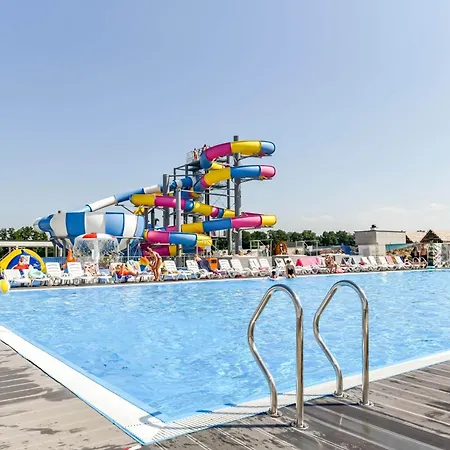 Holiday Park & Resort Cieplice Zdroj-3