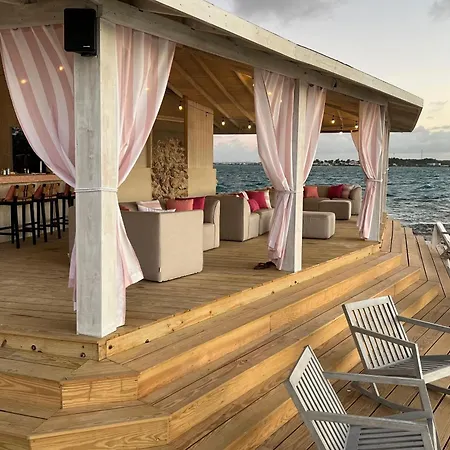 Hodges Bay Resort & Spa, An Hq Luxury Resort & Residences-3