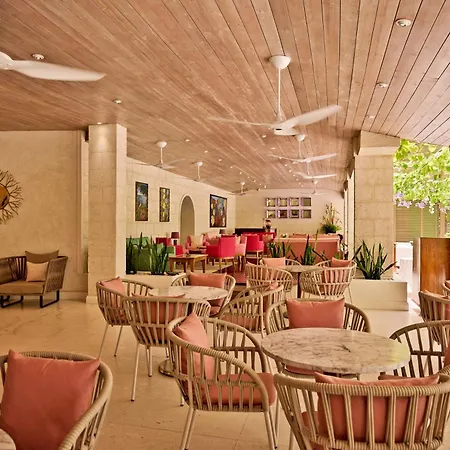 Calabash Hotel-3
