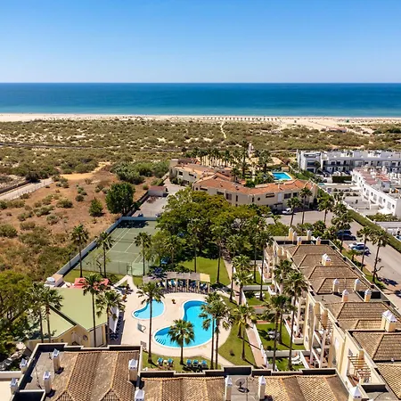 Praia Da Lota Beachfront Resort - Hotel & Apartments-3