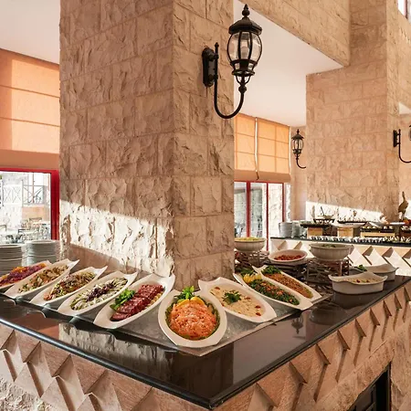 Grand Mercure Petra-2