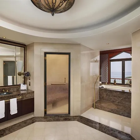 Al Husn Hotel Muscat - Managed By Hilton (Adults Only)-3