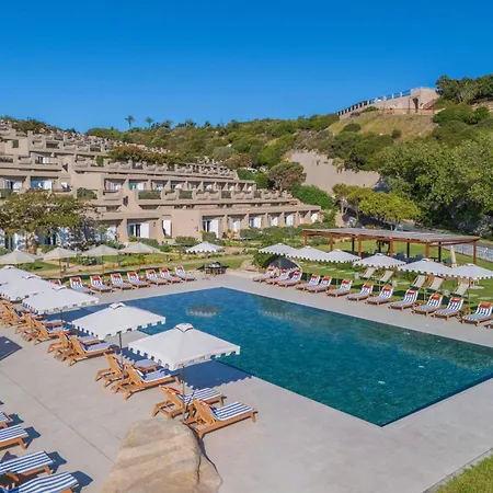 Mangia'S Sardinia Resort, Autograph Collection-2