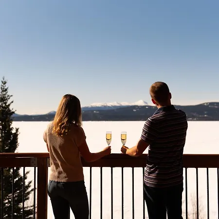 Inn On The Lake - Whitehorse-3