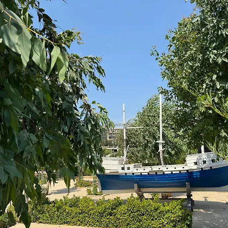 Sapphire Marine-3