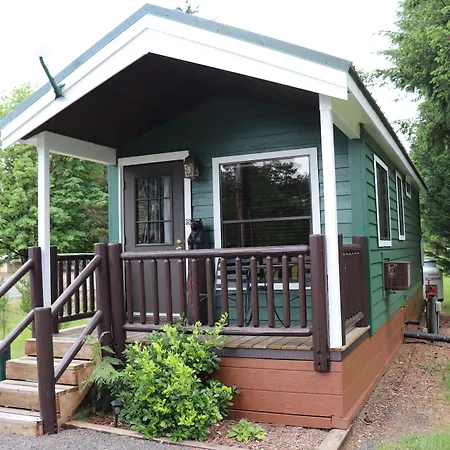 Lone Fir Resort-3