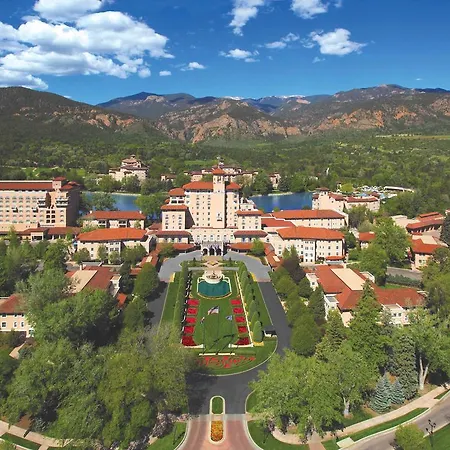 The Broadmoor-3