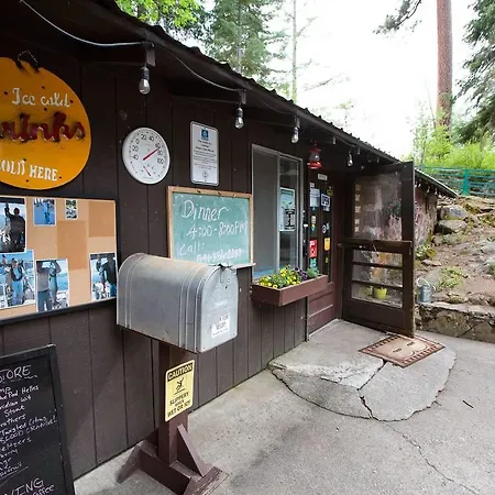Crater Lake Gateway-Rocky Point Resort-3