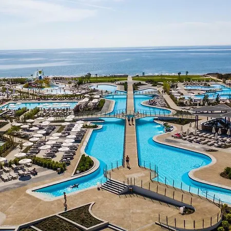 Wave Resort-3