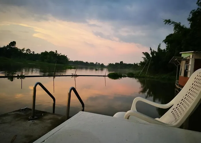 River Marina Resort
