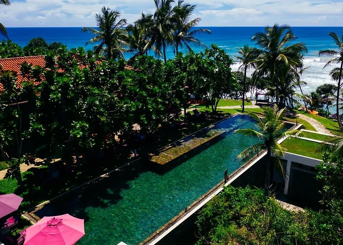 Utmt - Underneath The Mango Tree Spa & Beach Resort