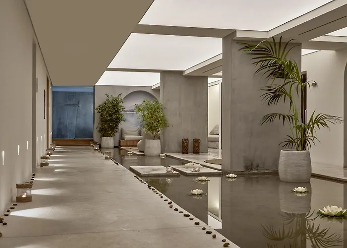 Caravel Suites - Adults Only