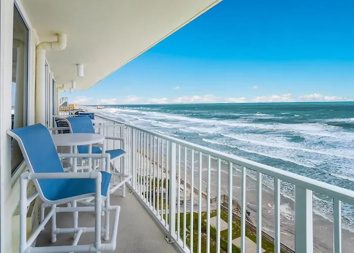 Harbour Beach Resort - Direct Oceanfront, Private Balcony !
