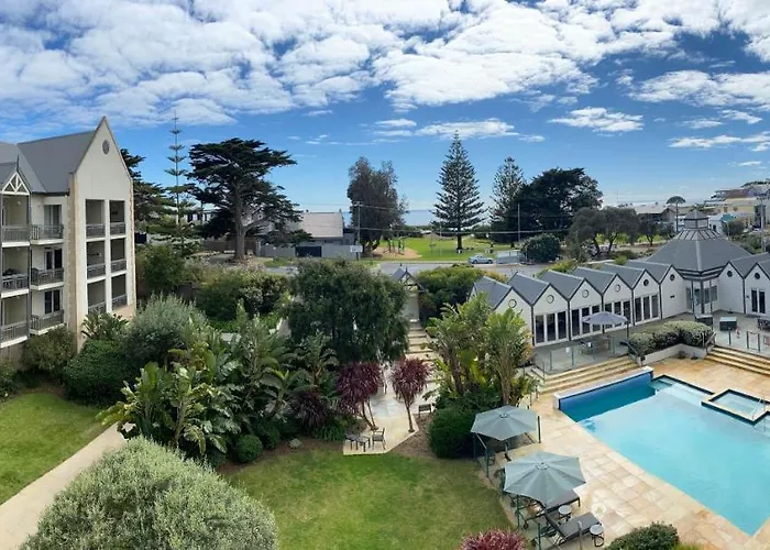 Portsea Village Resort