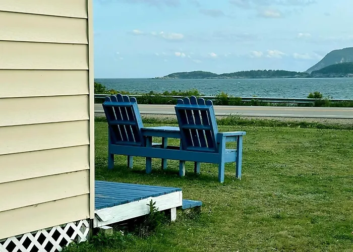 Sea Breeze Motel