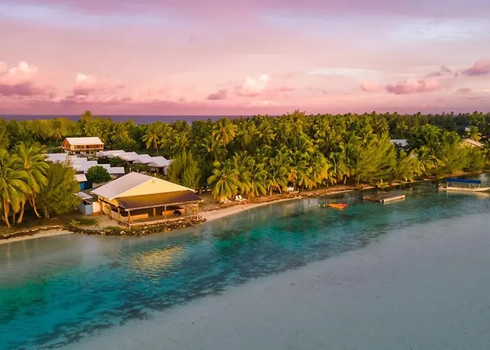 Aitutaki Village