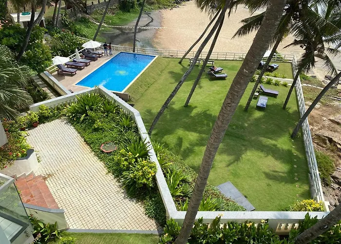Rockholm At The Light House Beach Kovalam