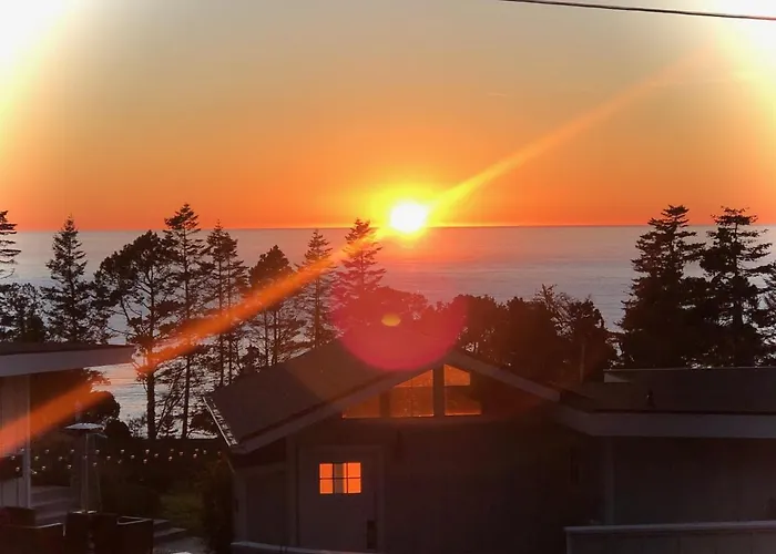 Seafoam Lodge