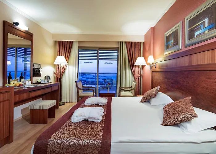 Alba Royal Hotel (Adults Only)
