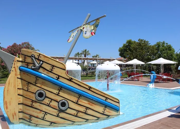 Poseidon Palace Leptokaryá