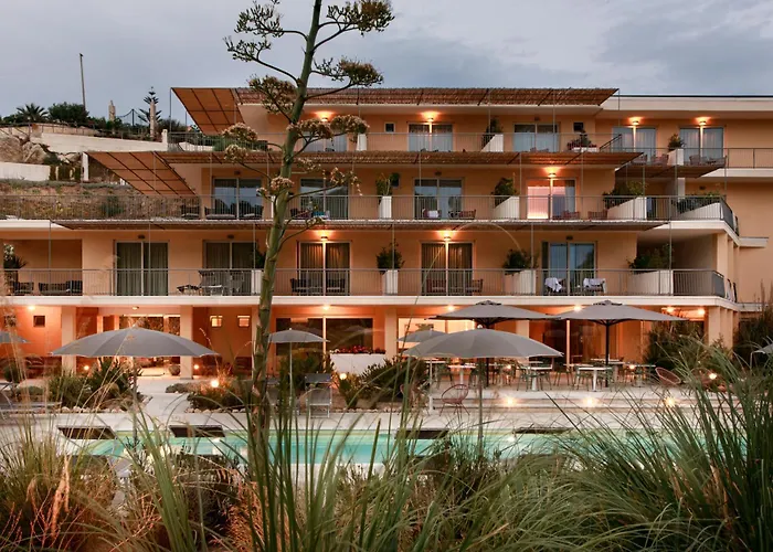 Luna Minoica Suites And Apartments
